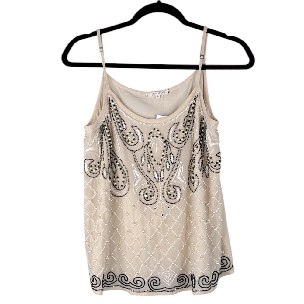 Willow & Clay Tan Black & White Beaded Sequin Floral Top Size Small New with tag